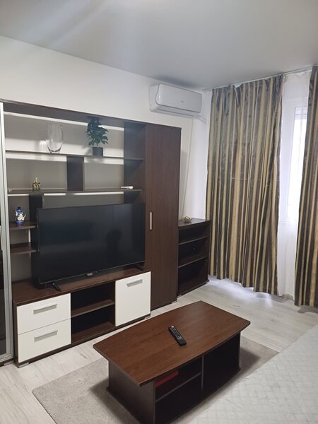 Piata Sudului, apartament 2 camere de vanzare, pretul este negociabil